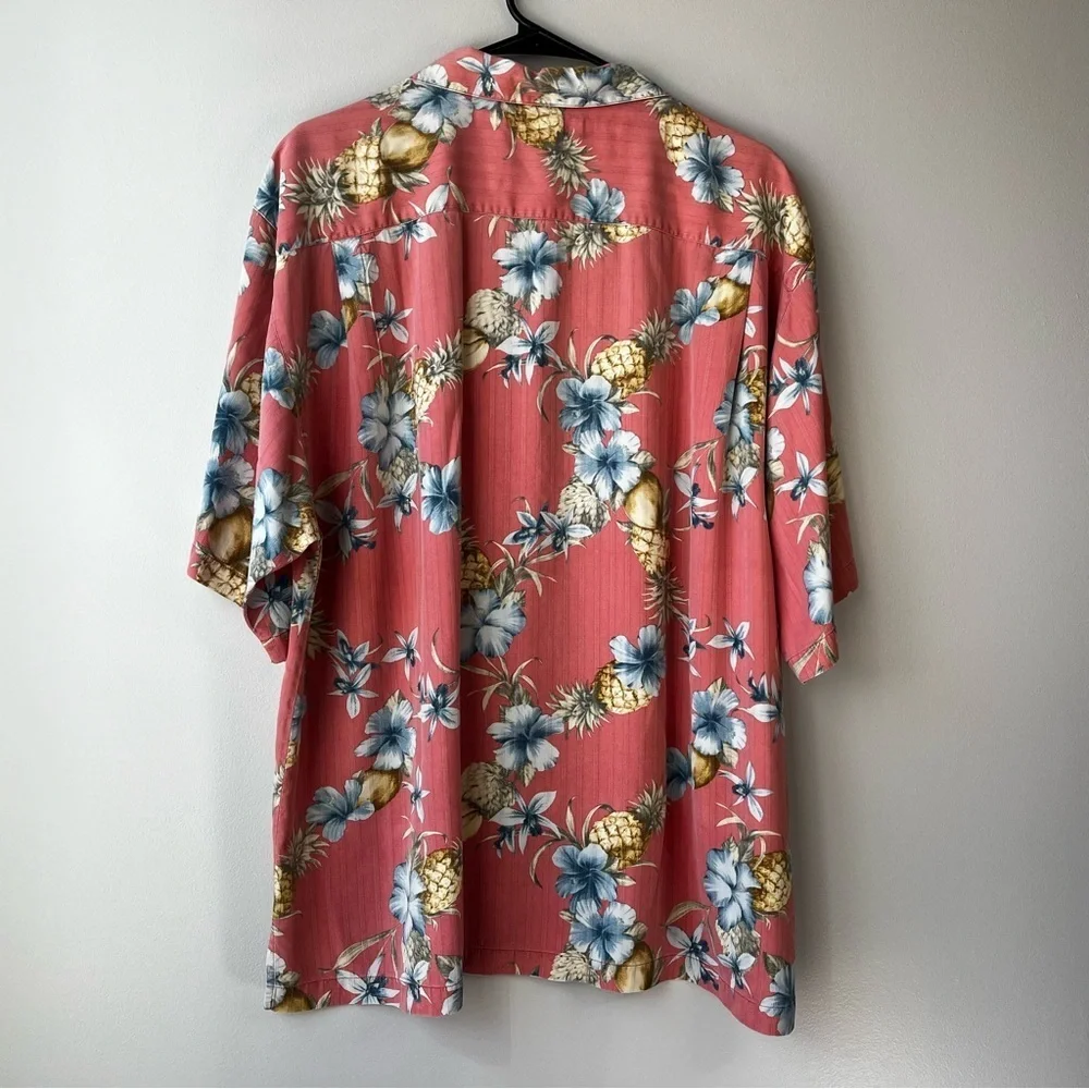 VTG Tommy Bahama Mens XL Pink Blue Hawaiian Button Up Silk SS Shirt Resortwear